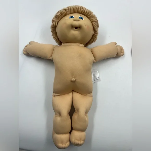 Vintage Cabbage Patch Kid 1982 Boy Doll Light Brown Hair Blue Eyes - Picture 1 of 2
